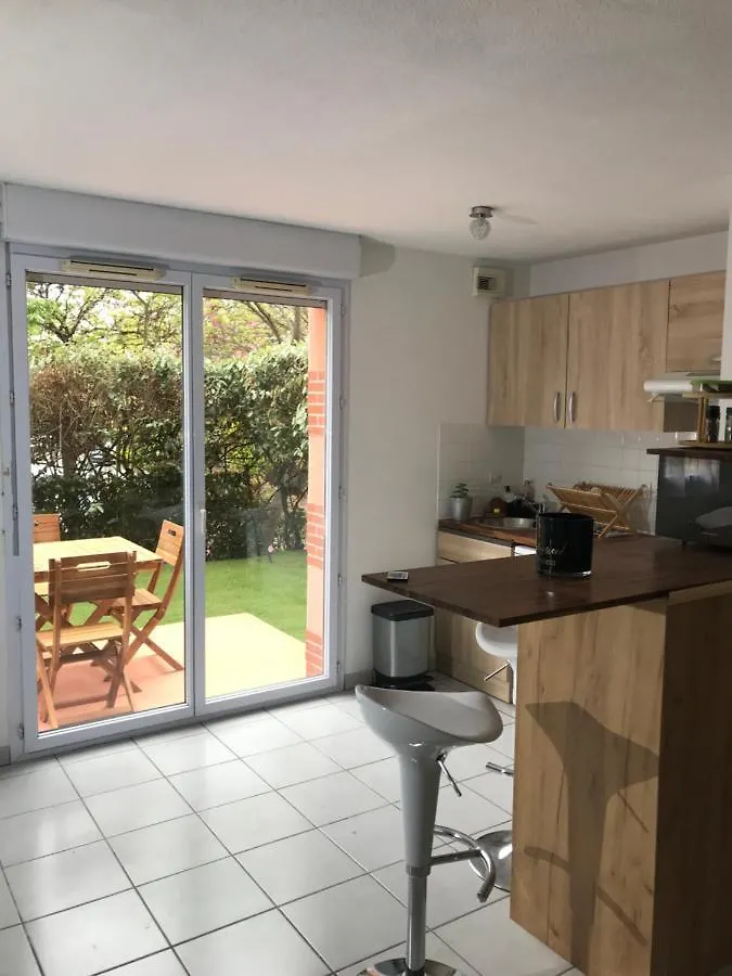 T2 Climatise Jardin & Court De Tennis/Piscine /Parking/Fibre Toulouse Apartamento